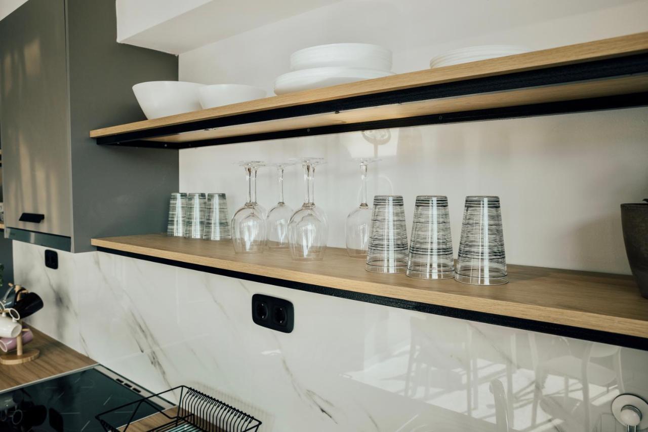 Loft With Private Parking Apartment เอเธนส์ ภายนอก รูปภาพ