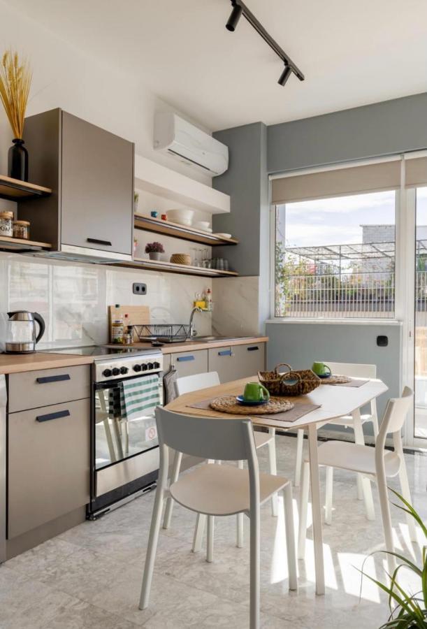 Loft With Private Parking Apartment เอเธนส์ ภายนอก รูปภาพ